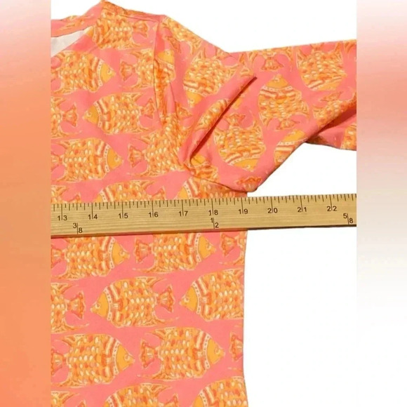 Lilly Pulitzer Pink and Orange Fish Print Long Sleeve Top
BIN #8 - Picture 4 of 6